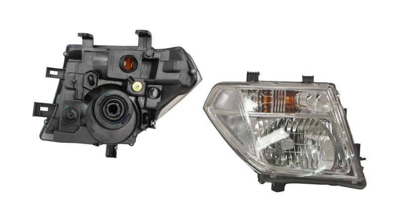NISSAN NAVARA D40 HEADLIGHT RIGHT HAND SIDE