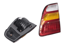 TOYOTA LANDCRUISER 100 SERIES TAIL LIGHT RIGHT HAND SIDE INNER