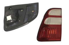 TOYOTA LANDCRUISER 100 SERIES TAIL LIGHT RIGHT HAND SIDE INNER